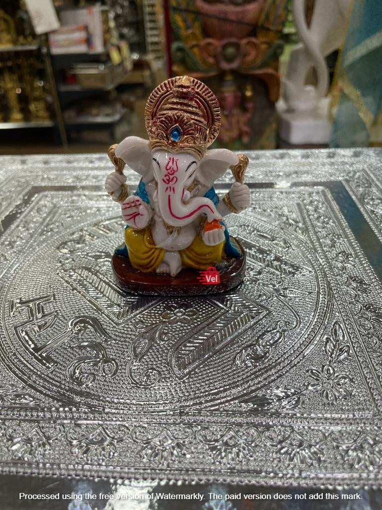 Car Dashboar Idol of God Ganesh