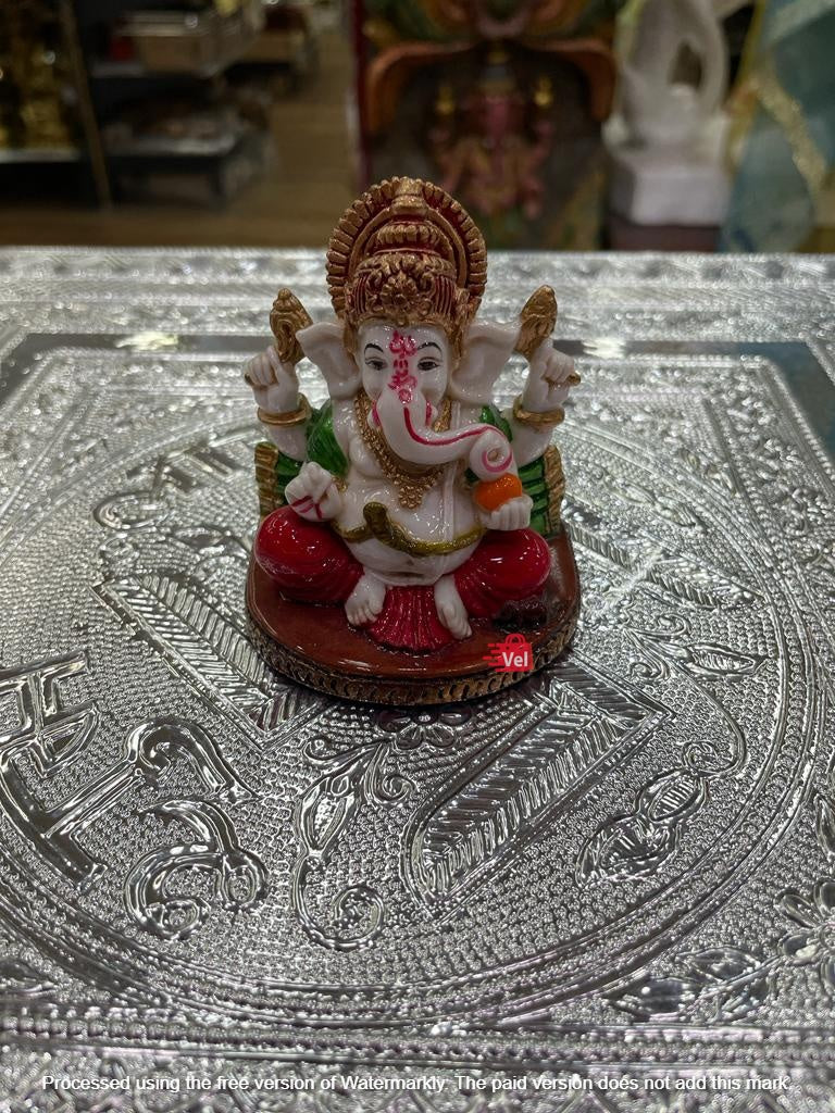 Car Dashboar Idol of God Ganesh