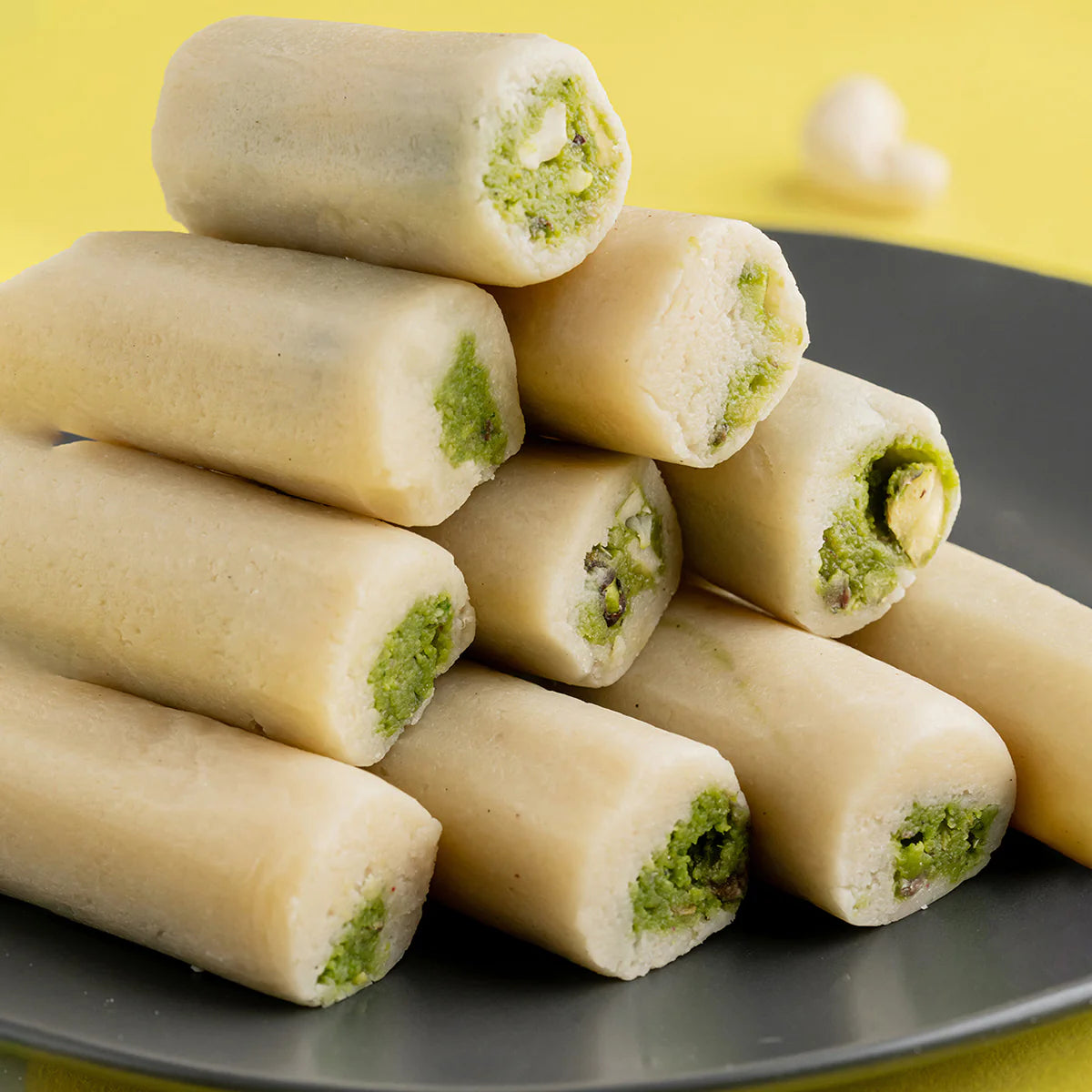 Kaju Pista Roll Fresh 180-200g